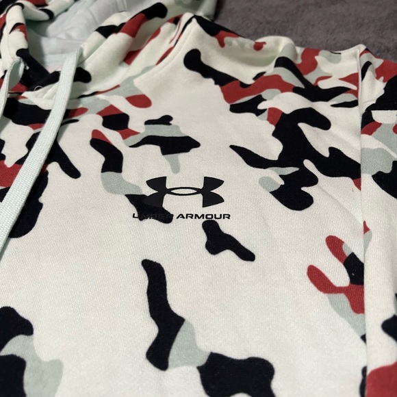 Under Armour Hoodie - Picture 7 of 7